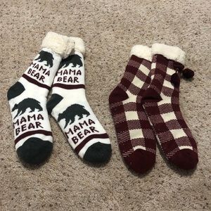 NEW - (2) fuzzy socks